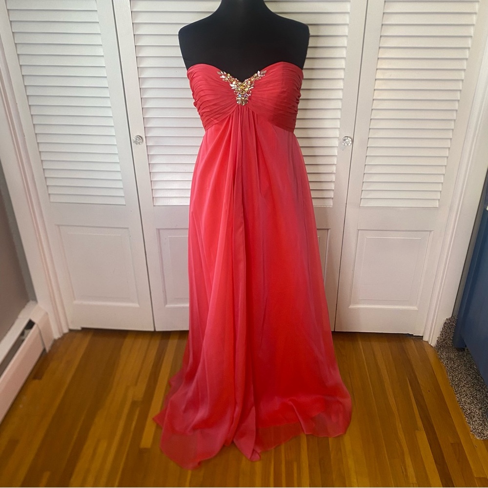 Liz Fields | NWT Elegant Strapless Melon Evening Gown | Size 10